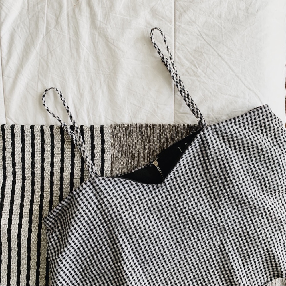 Lulus Gingham Crop Top